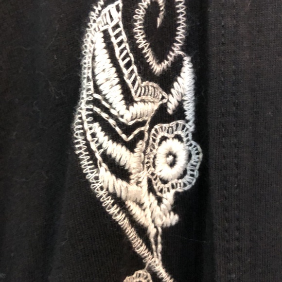 💃Fabulous detailed drapy vest💃 - Picture 3 of 4